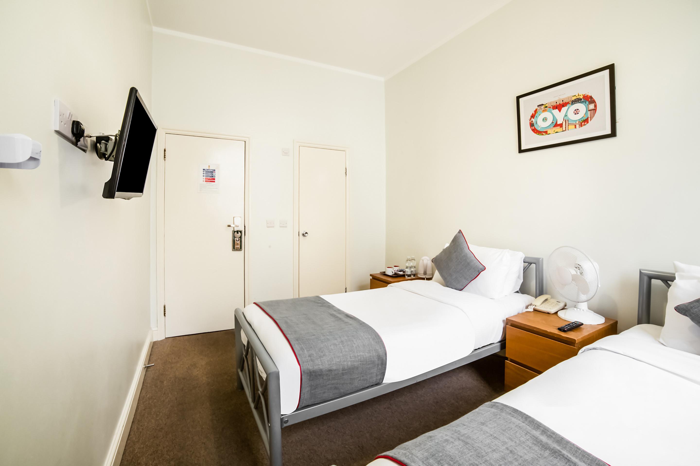 1 Lexham Gardens Hotel London Exterior photo